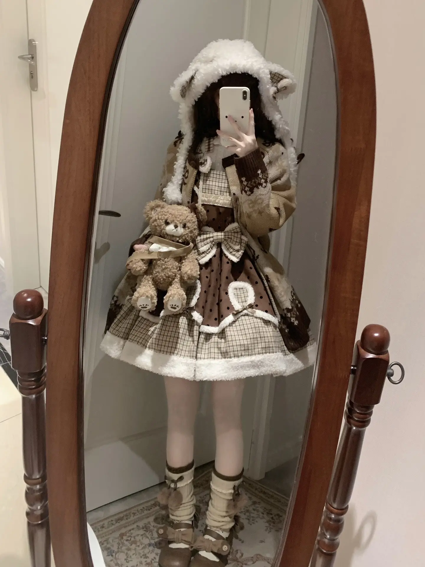139背带，征名（选中👗）