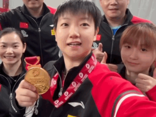 可爱小莎 ​​​