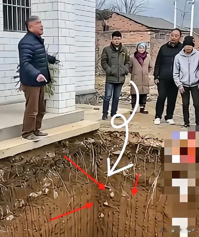 为宅基地反目成仇？
大爷嘶吼拦建房
邻居直接挖大坑，
这哪是邻里，分明是“战场”