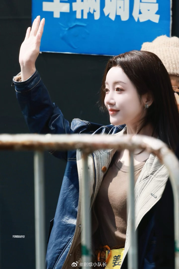 姜贞羽希望自己看起来不像演的无限超越班 她想要的，是观众忘了她在演，只记得角色在