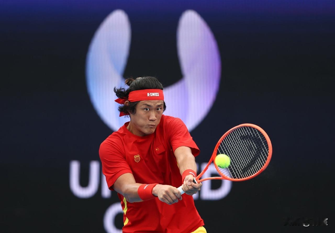 张之臻，以牙还牙！
联合杯中国队与比利时队的比赛还在继续，目前第二场男单比赛，张