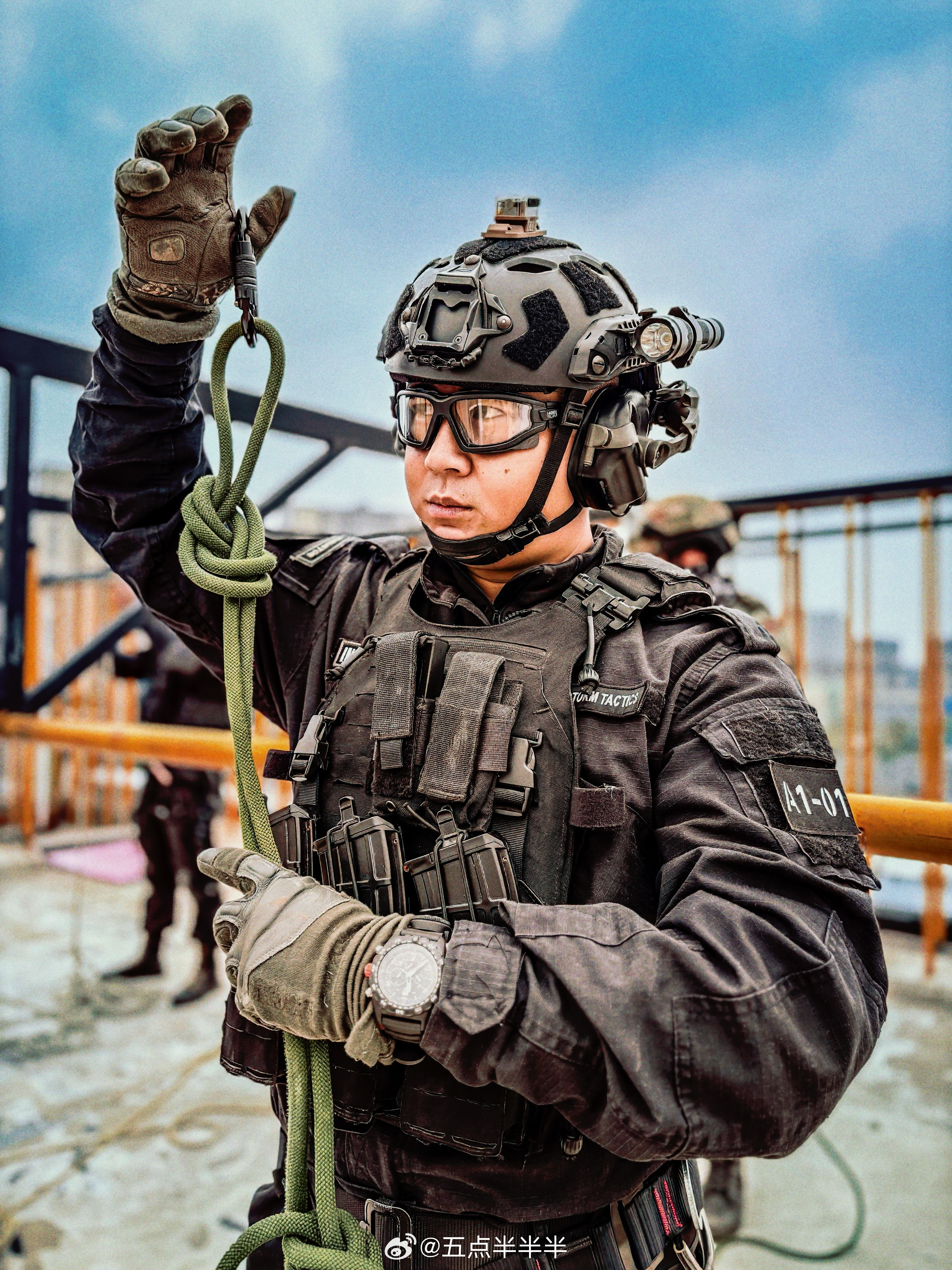 又完成了一天工作 