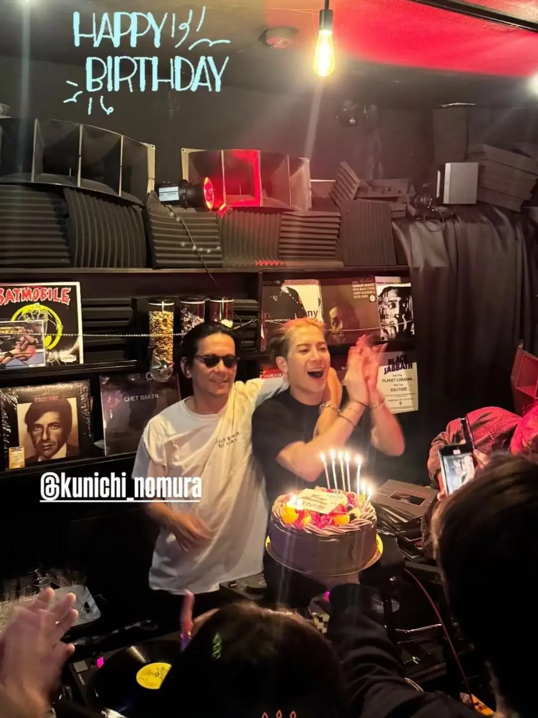 昨天去帮朋友过生日咯。