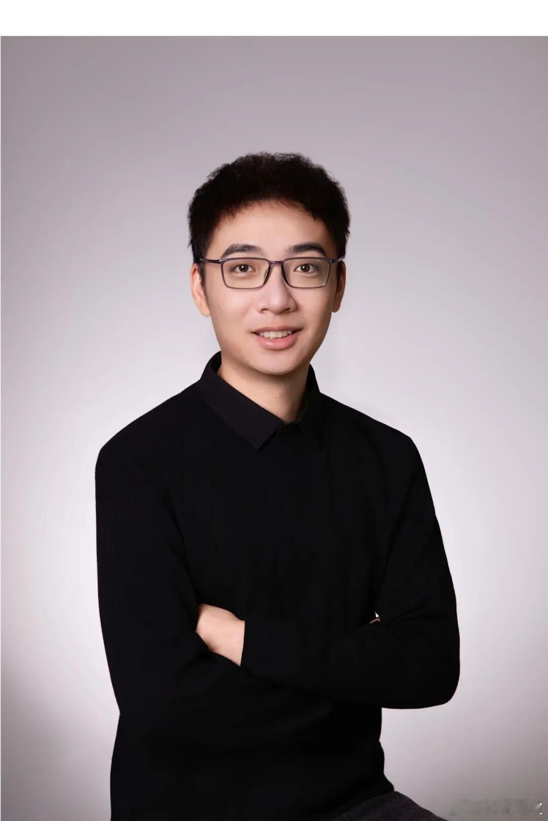 暗涌 Waves 今天出了一篇独家专访，信息密度很高：前华为智驾大模型负责人黄青