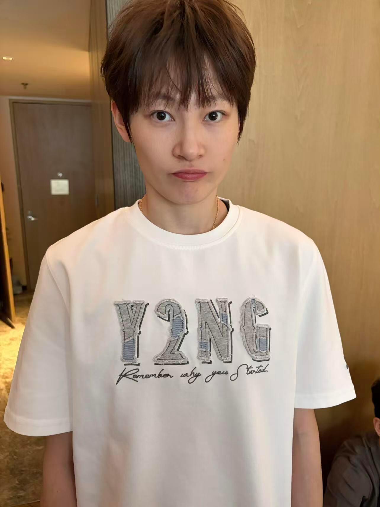 杨力维  小咪就这样萌翻我Y2ng 