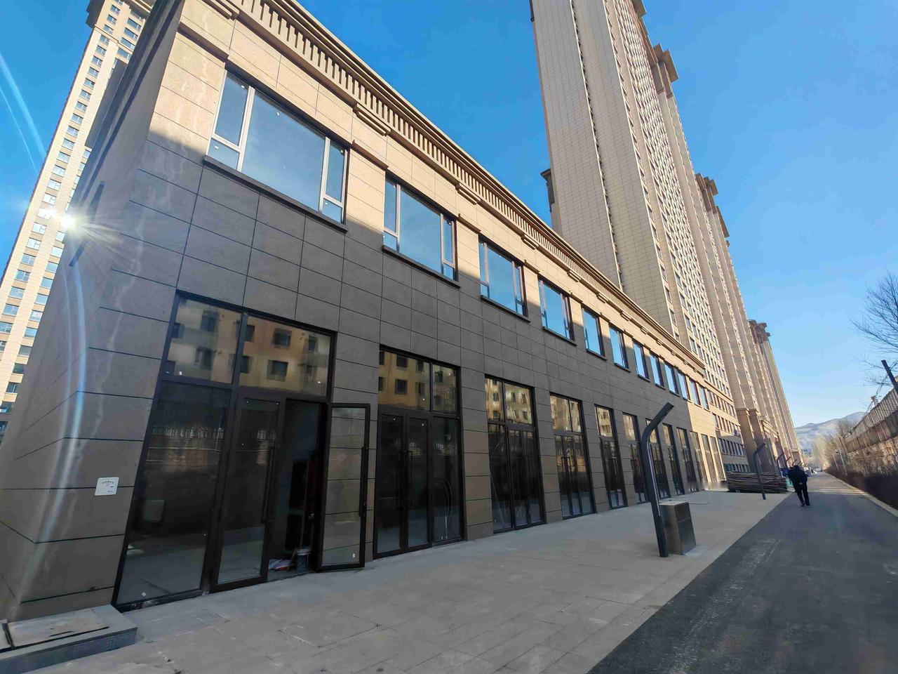 我的今日状态：😁轻松愉快
我这里的天气：☀️晴天
我觉得这个好的天气坐在这边有