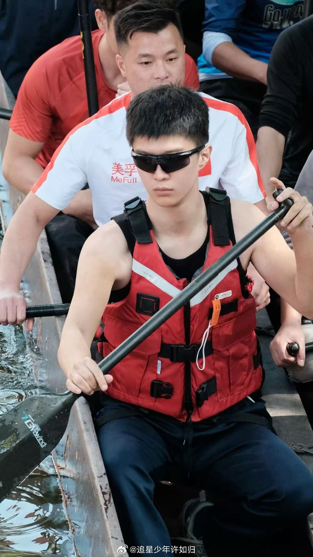 浪浪人生把范丞丞演热血了 范丞丞的敬业从不体现在嘴上。为求真实，主动健身追赶专业