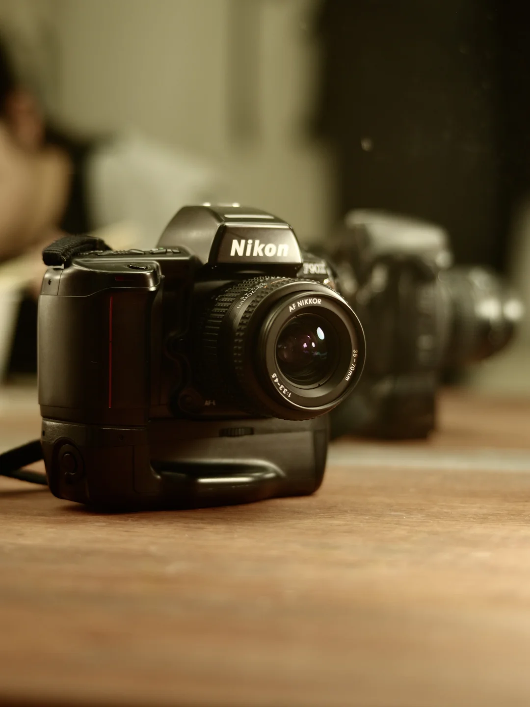 出！尼康F90X+AF35-70 F3.5-4.5胶片机
