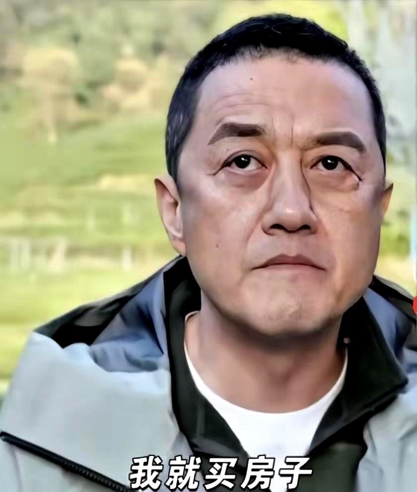 把欠了一屁股债，说成是“为情怀买单”。
我得说，李亚鹏这人，真是个妙人。
想当年