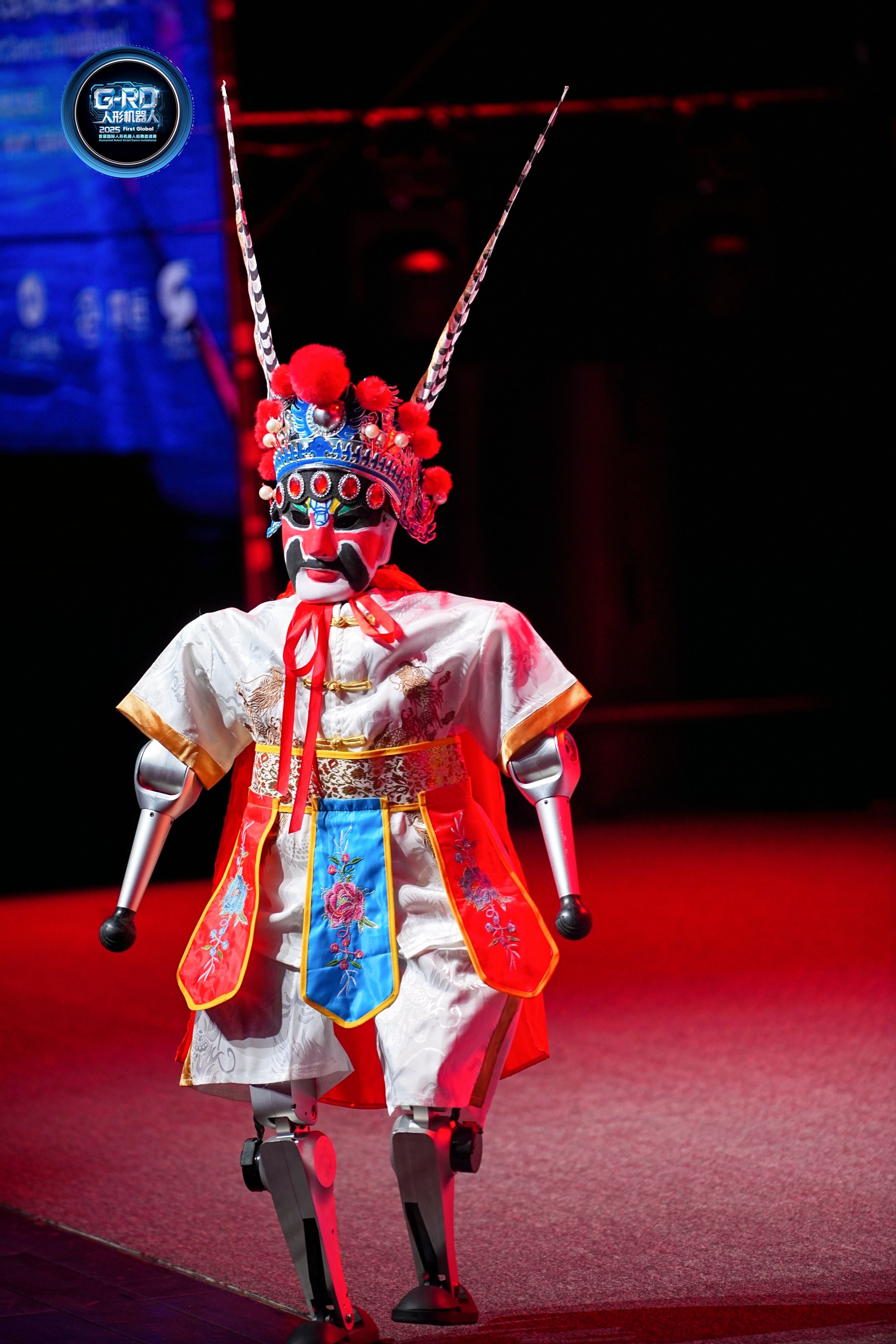 广西有AIAI群星记A超之夜老祖宗起来想看看后代怎么传承传统文化的，起猛了看见一