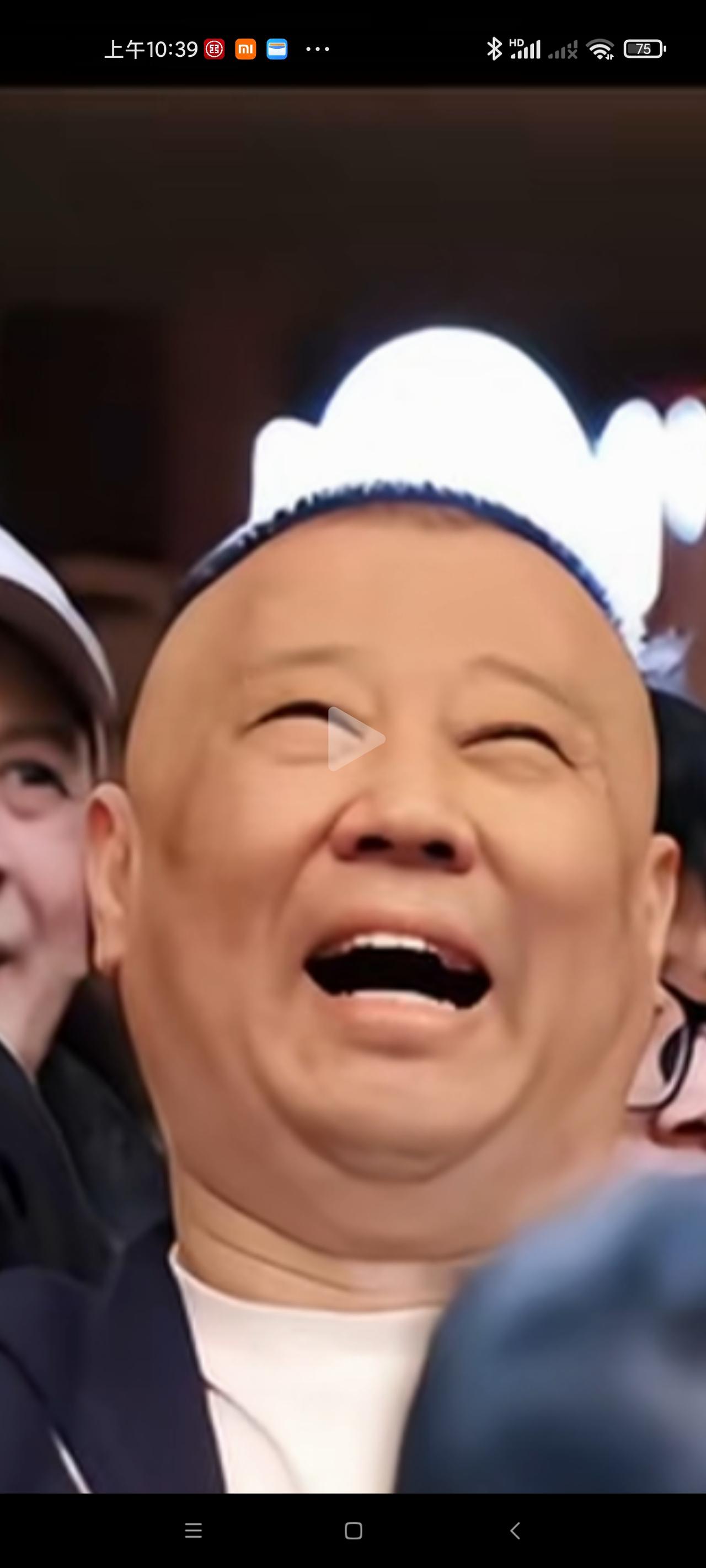 如果你感到不开心，那么请你听听这个故事，在40年前的今天，苹果公司的联合创始人韦