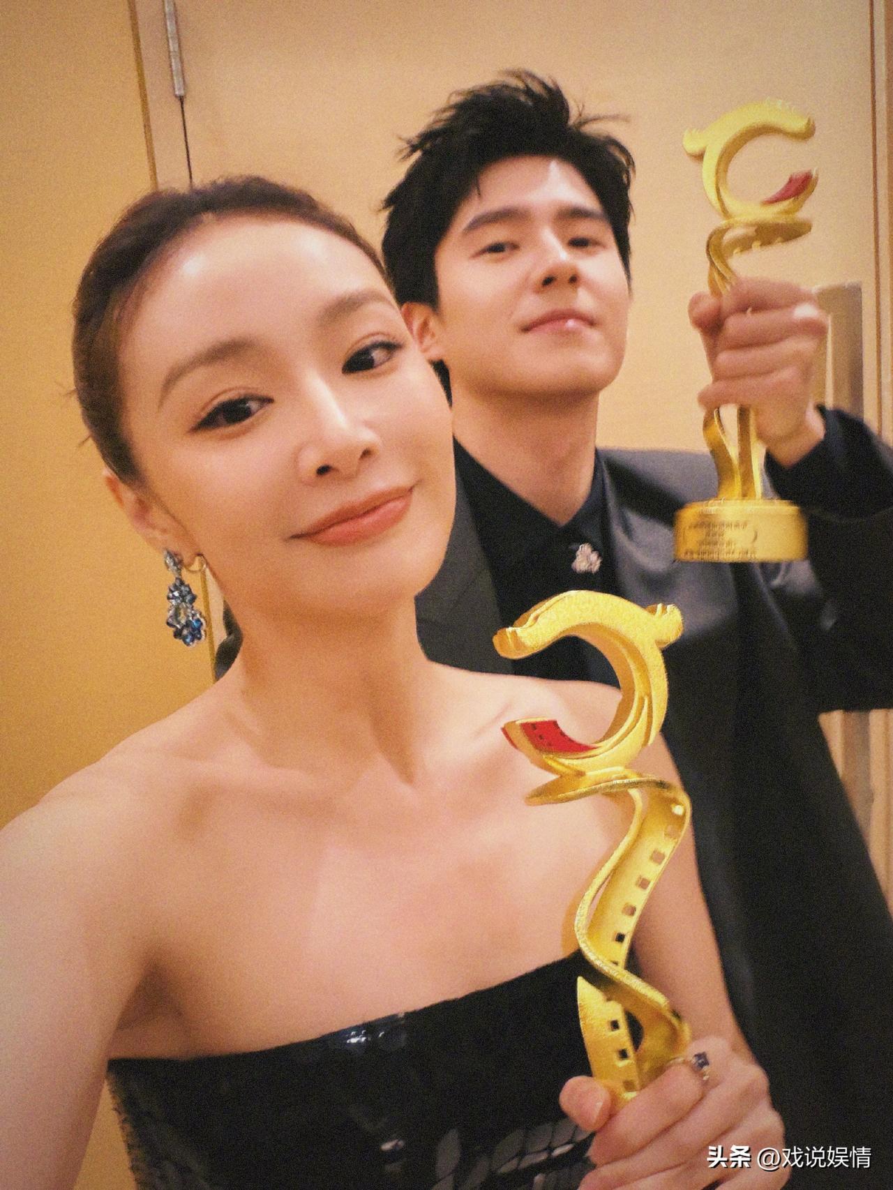刘昊然获奖后晒与高叶合影，不料文案被高叶无情吐槽！
3月20日，刘昊然与高叶领衔