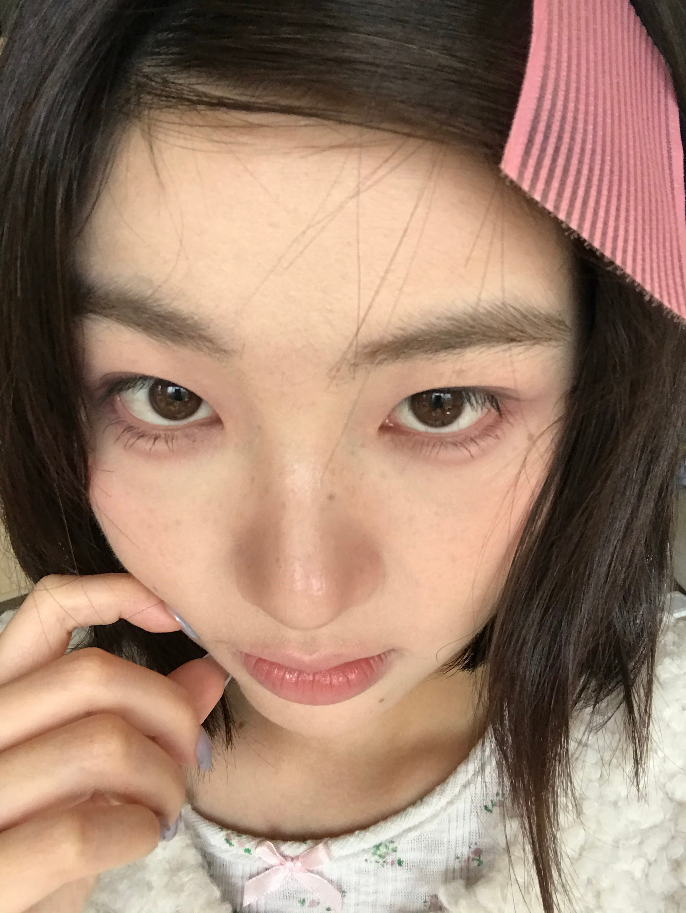 能不能别下雨了 一个小tips 鼻影修出体积感 不要画两条粗粗的线条 要慢慢晕染