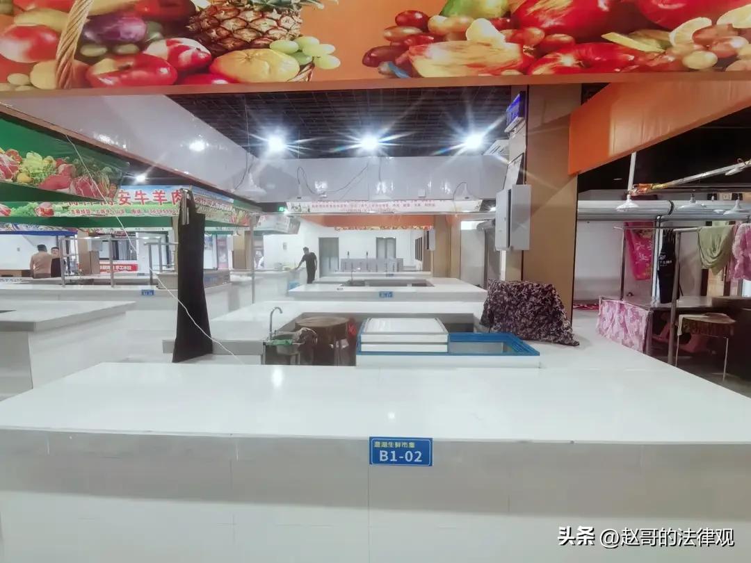 江西南昌，女子花10万元买下某生鲜市集里一间铺面，无论宣传页还是销售人员，都说面