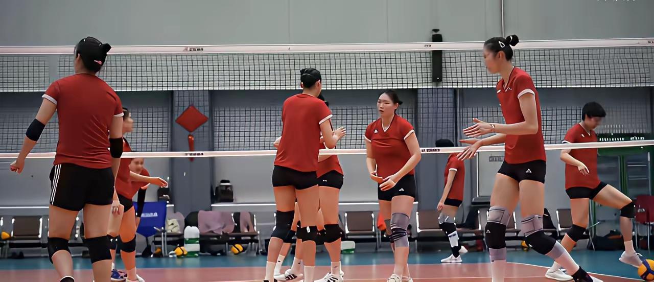 2026年的中国女排要适应没有李盈莹的比赛，是需要很大的勇气、魄力和决心的，敢拿