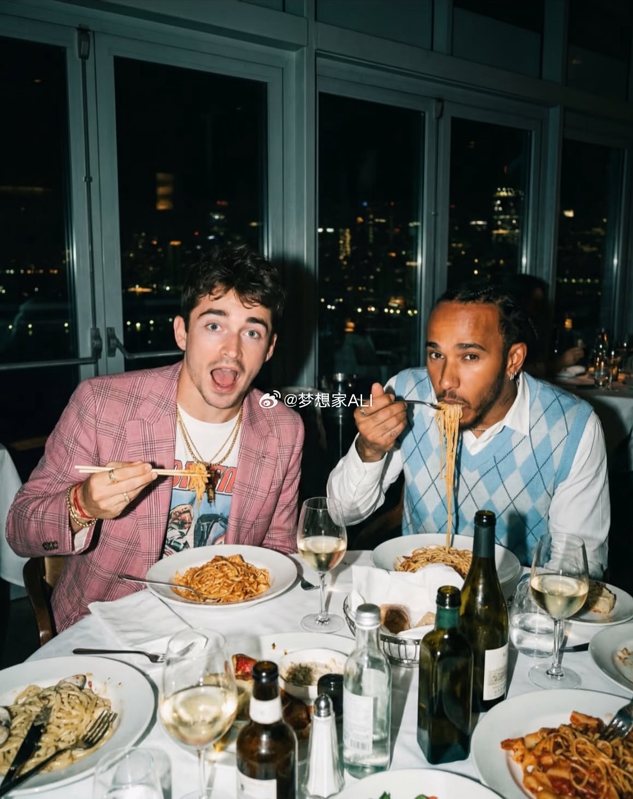 早新的一周开始啦，加油哦💪梦想家ALI 北京·Runoilbus燃油巴适