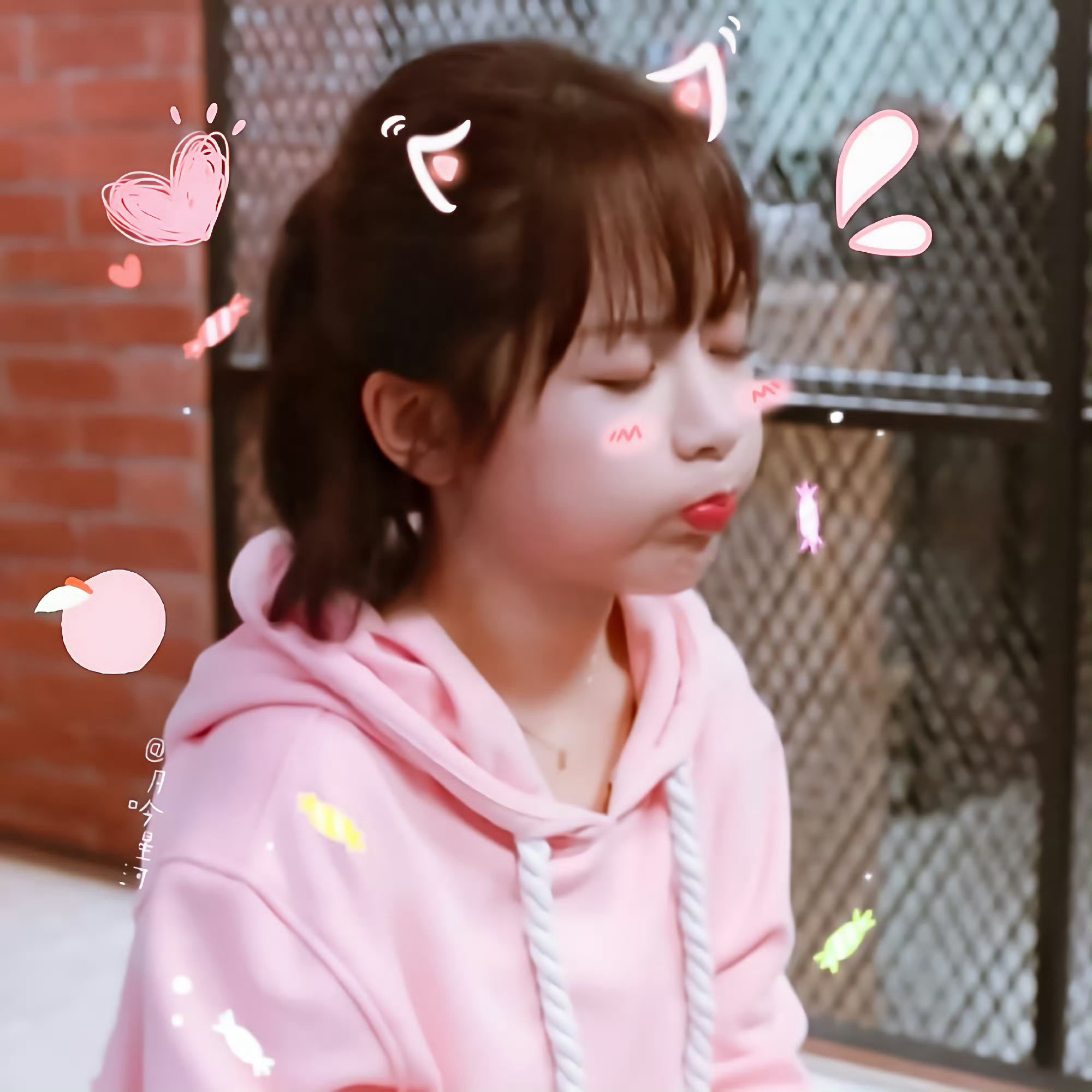 亲爱的热爱的开播6周年佟年6周年快乐[彩虹屁]2019年的夏天谁人不识佟年[给你
