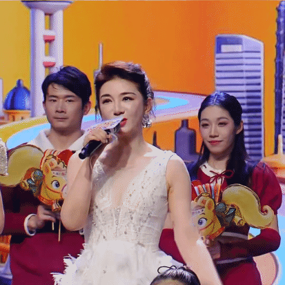 黄奕 口条被黄奕的口条折服了表达精准又大方气场全开 