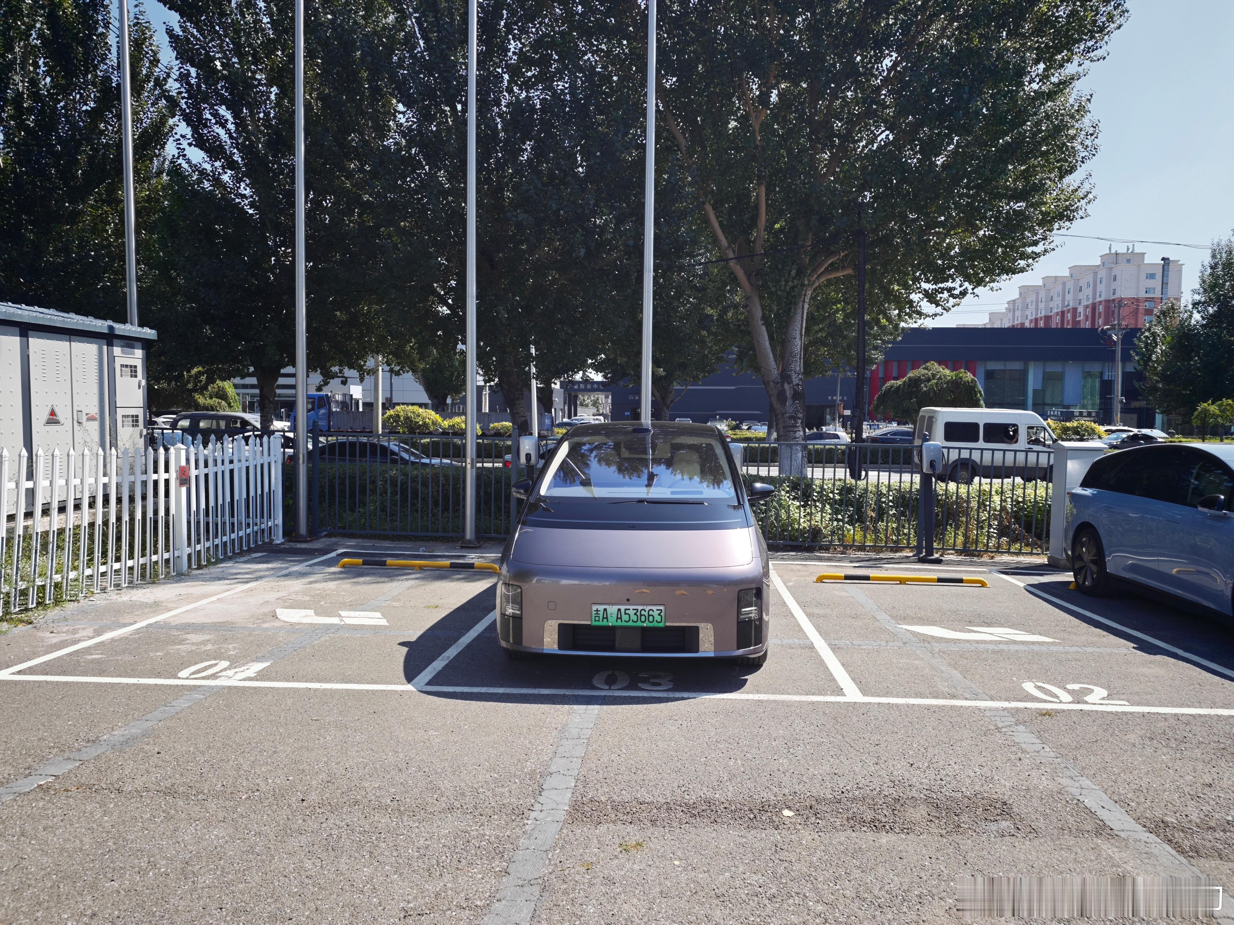 我昨天去试驾了电动Mini Cooper SE开的过程中我一直再和前天时间的新M