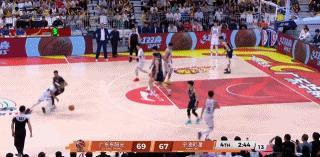 奎因关键反击扣篮！！广东男篮vs宁波男篮