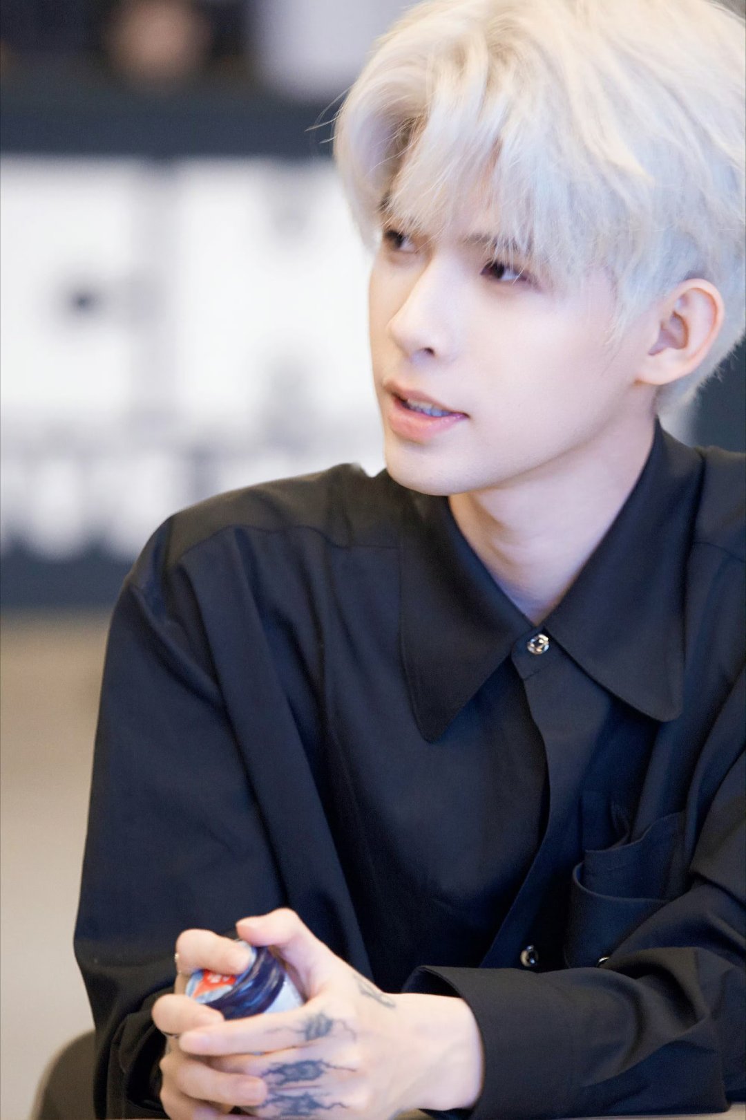 江辰_OnlyJ  💙江辰 哥哥，晚上好