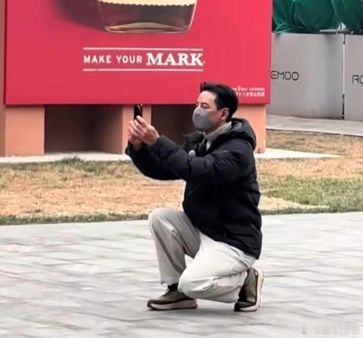 小米这招太狠了吴彦祖用17 Ultra假如你也用17 Ultra你=？