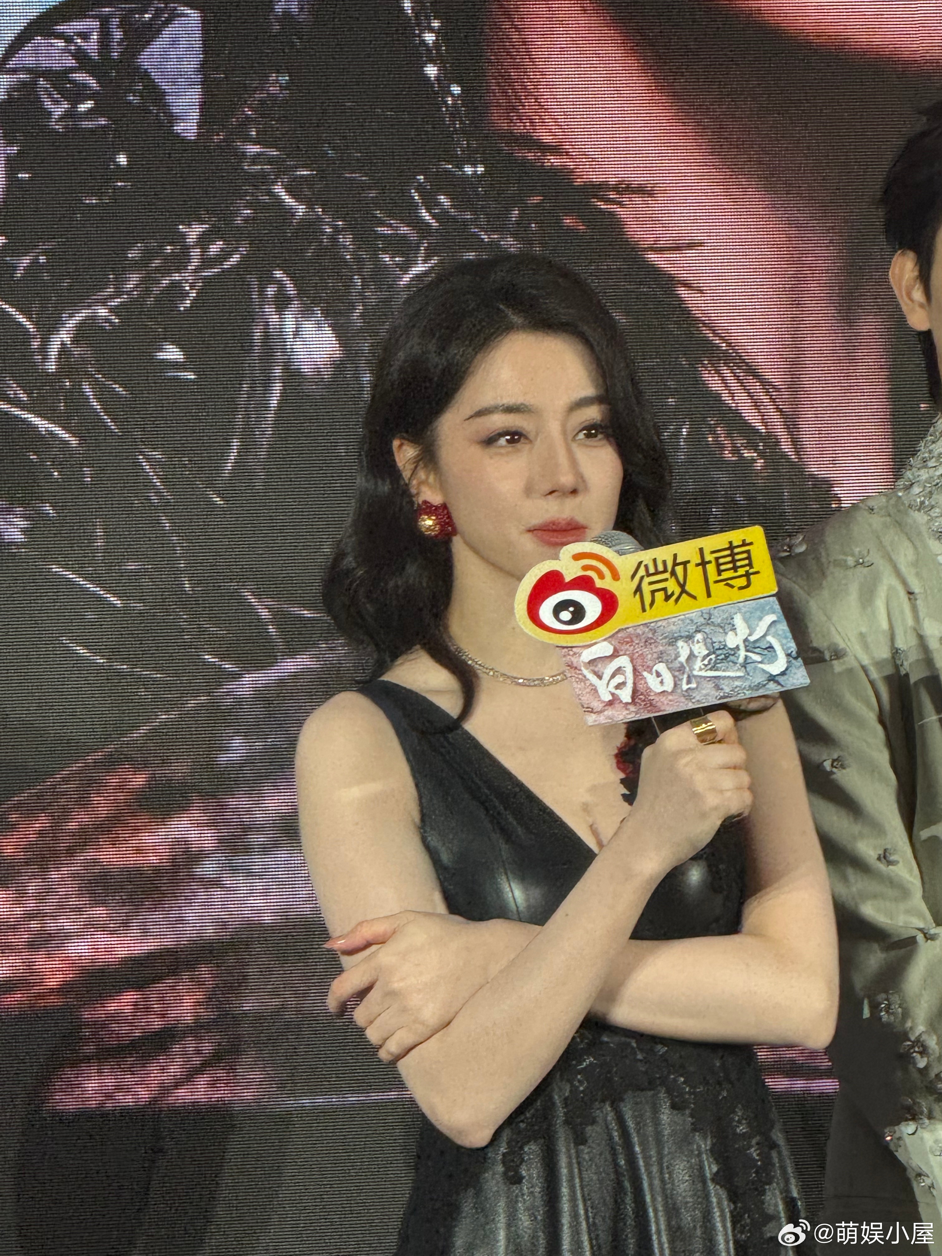 白日提灯官微回应没话题 官微简直长在了我的心巴上🥰，完美贴合段胥人设，对贺思慕