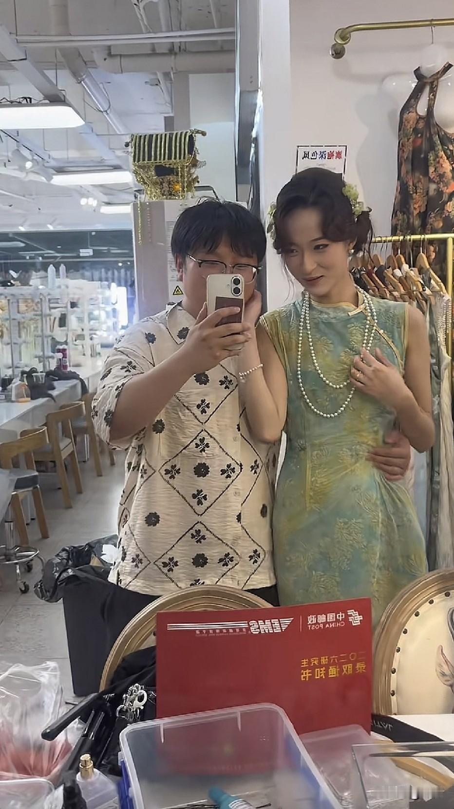 哥们儿，你是小时候救了她，所以她就嫁给了你