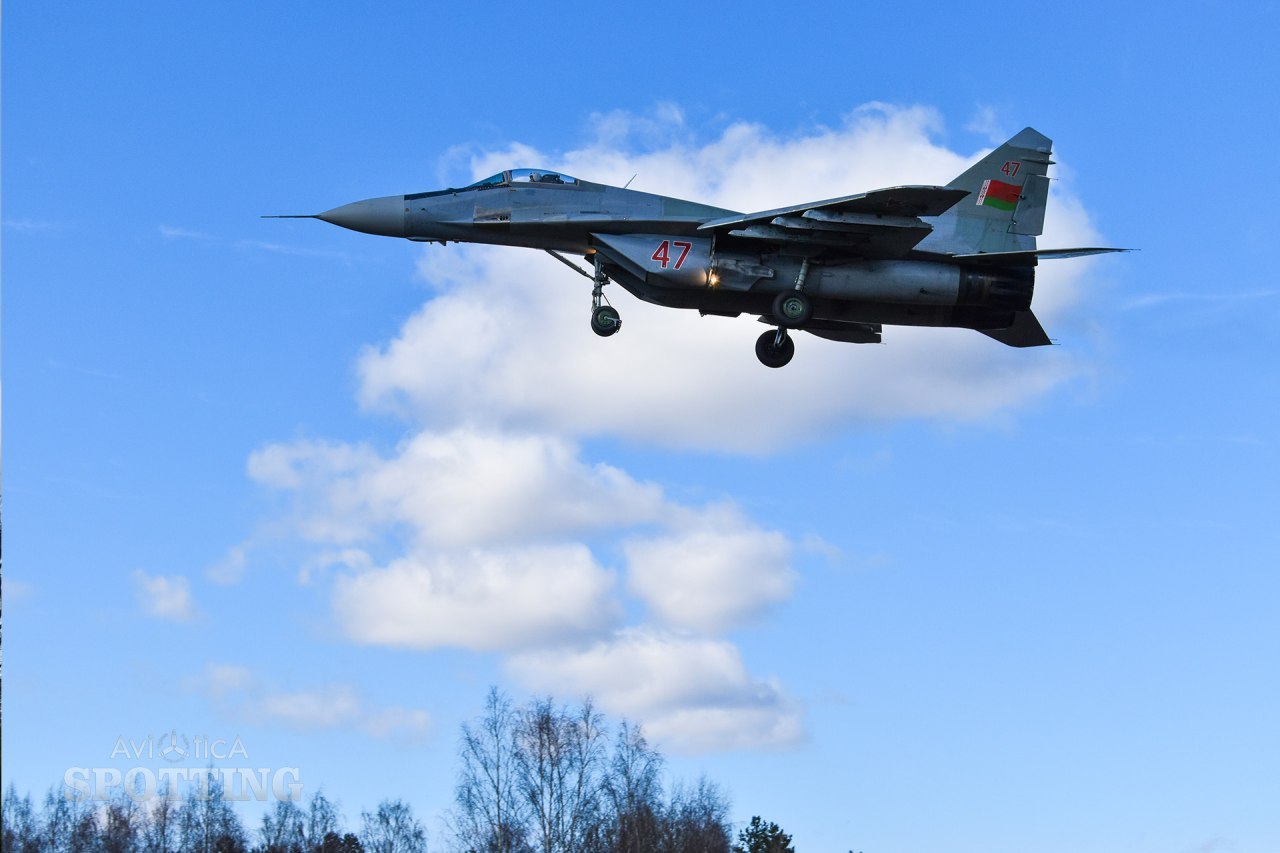 白俄罗斯巴拉诺维奇空军和防空部队第61战斗机航空基地在五一劳动节当天迎来其75周