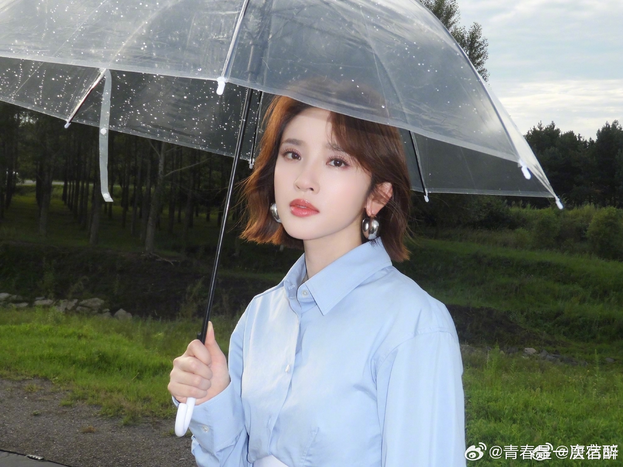 刘畊宏带着唐艺昕一起跳操属实意想不到，唐艺昕居然也跟着刘畊宏跳操。哥哥班才刚下课