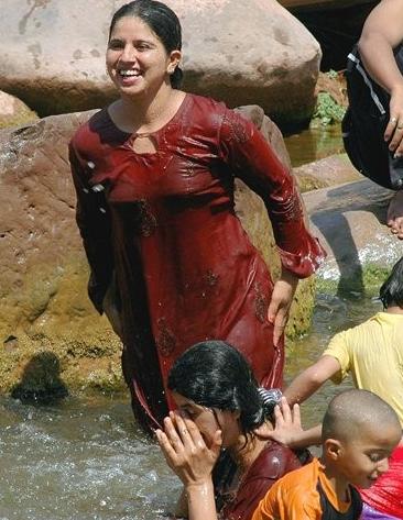 恐怖至极！凌晨2点气温35℃！印度陷入极端高温地狱，数亿人求生不得！
 
不敢想