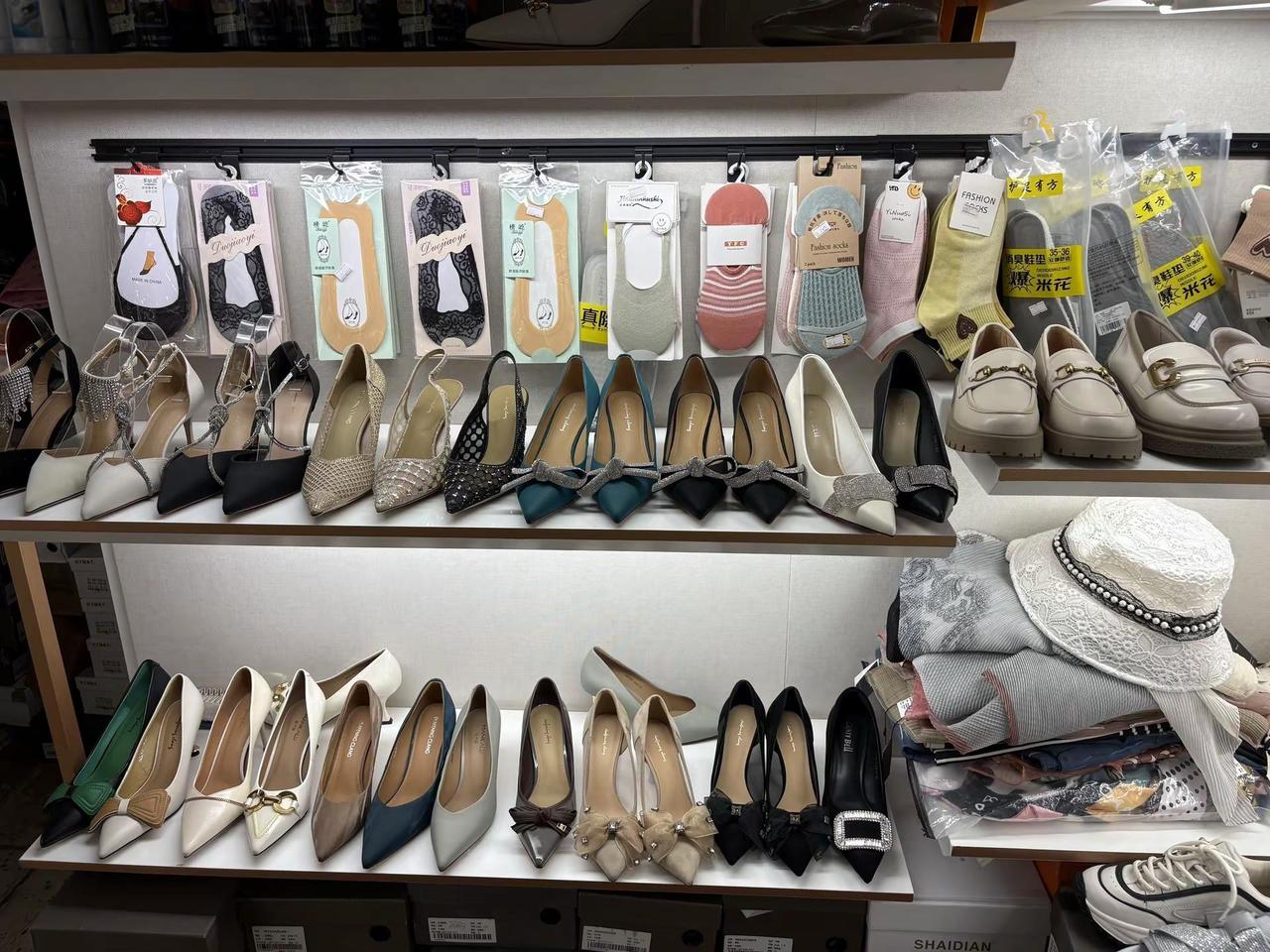 重要通知📢！好运来中心店女鞋撤店全部清仓大处理一双不留