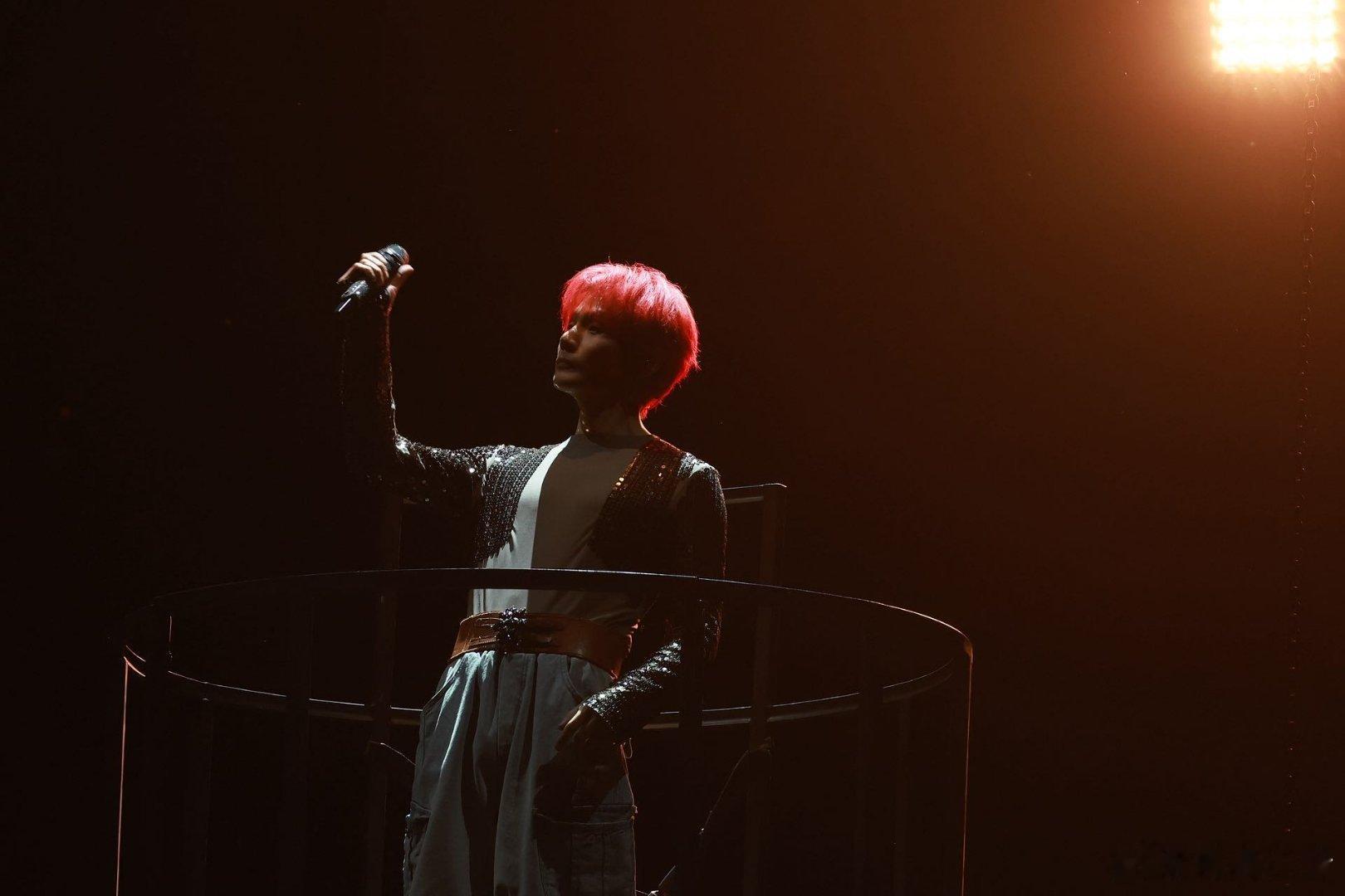 李荣浩黑马世界巡回演唱会 “从没有一匹黑马被看好过。”但天津人的性格里，本就有一