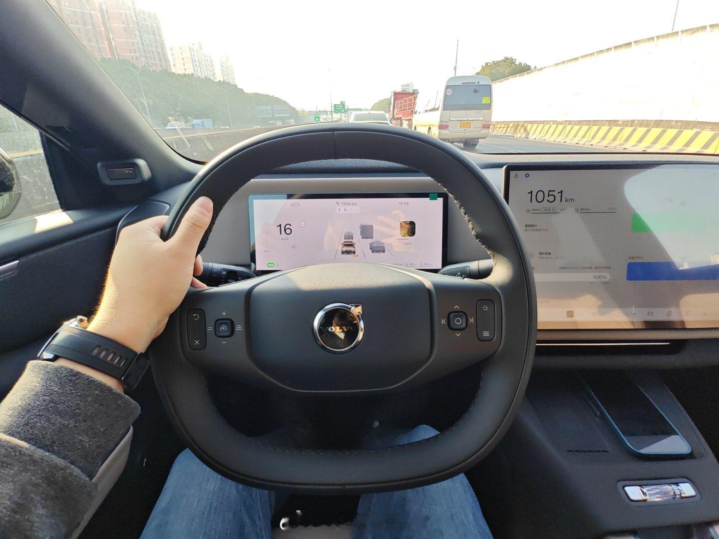 终于开到了沃尔沃XC70 