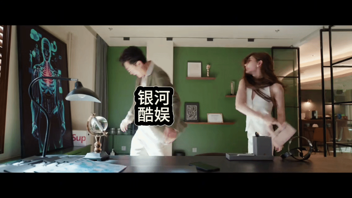 粉丝力挺赵露思粉丝：支持赵露思的一切决定  露思和可露丽双向奔赴的爱[给你小心心