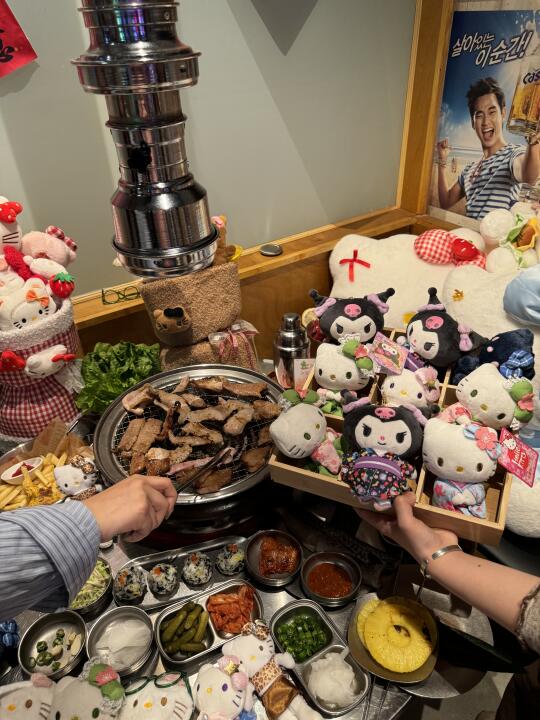 石家庄坠可爱的Hello kitty主题烤肉餐厅