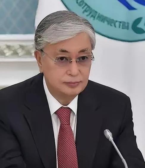 美国至今没对伊朗下死手，不是美国怕打全面战争，也不是说伊朗的反击多厉害！实际上，