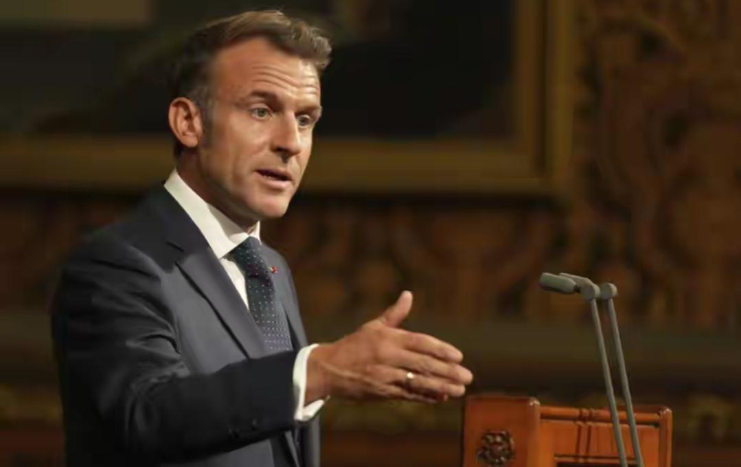 那边马克龙还在布鲁塞尔拍桌子叫嚣要动用“贸易核选项”，这边欧盟已经直接下手了。欧