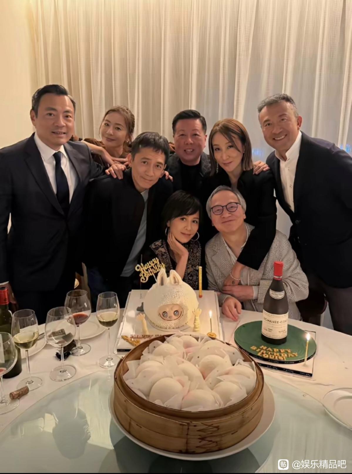 看了刘嘉玲的60岁寿宴，终于明白了什么叫做富人的生活，真令人羡慕。

刘嘉玲的生