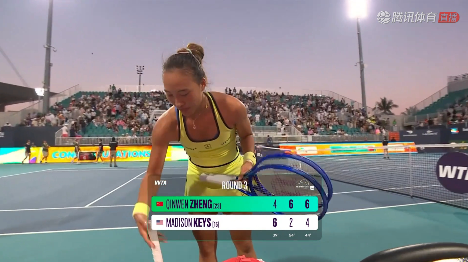 强度非常高的一场比赛！郑钦文逆转凯斯，生涯首次击败对手，下一轮可能再战萨巴伦卡！