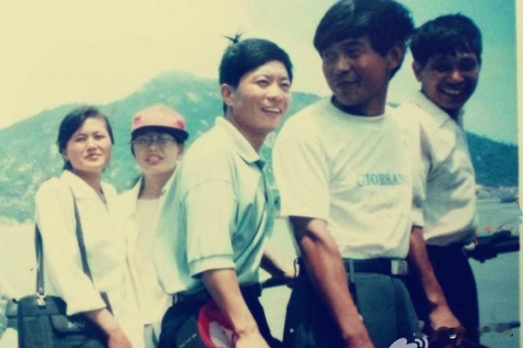 现在村里拿到高养老金的退休人员，绝大多数在当年是吃过某种红利的。

比如当年的民