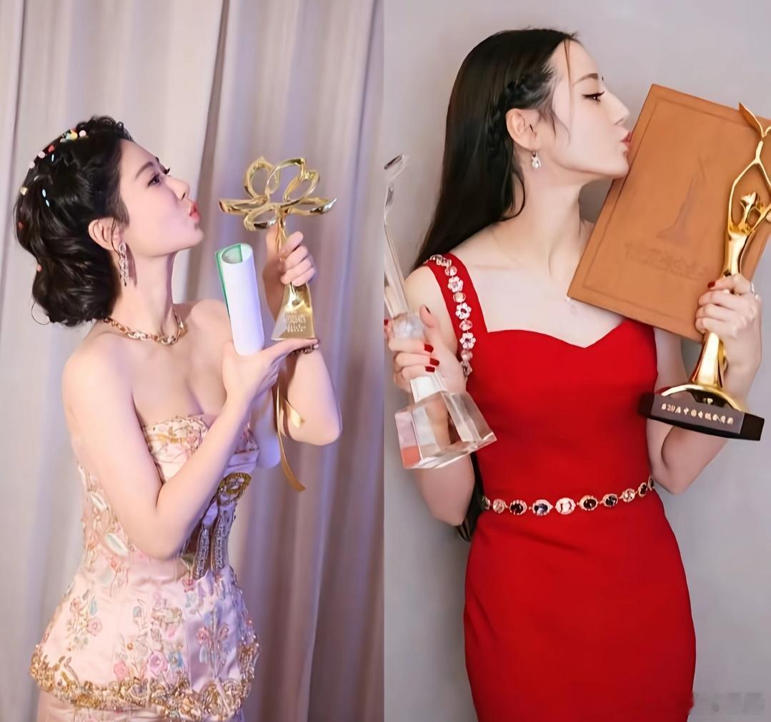 杨紫没点自己的创意，拍照都学迪丽热巴 