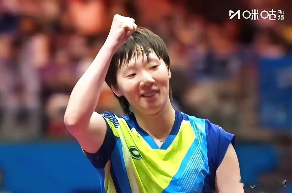 王曼昱4:2战胜孙颖莎，他教练张海峰比鳗鱼还激动！
嗷嗷的喊！

自从巴黎奥运会