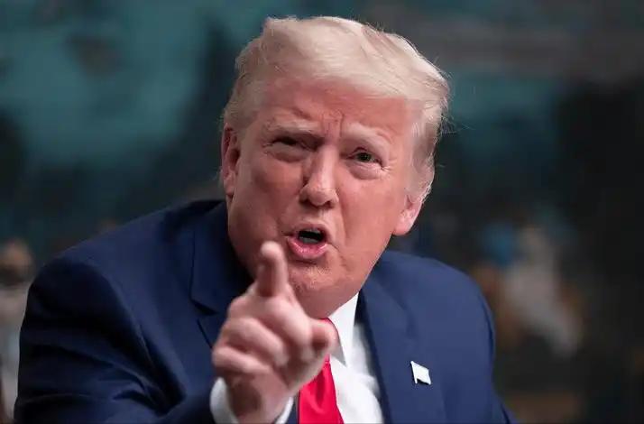 [月亮]细思极恐！美国又发生枪击案，这次居然是冲特朗普来的，要是这刺客再厉害点，