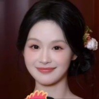 短剧女主余茵回应颜值身高都一般余茵的回应以坦诚化解争议，同时折射出短剧演员转型及