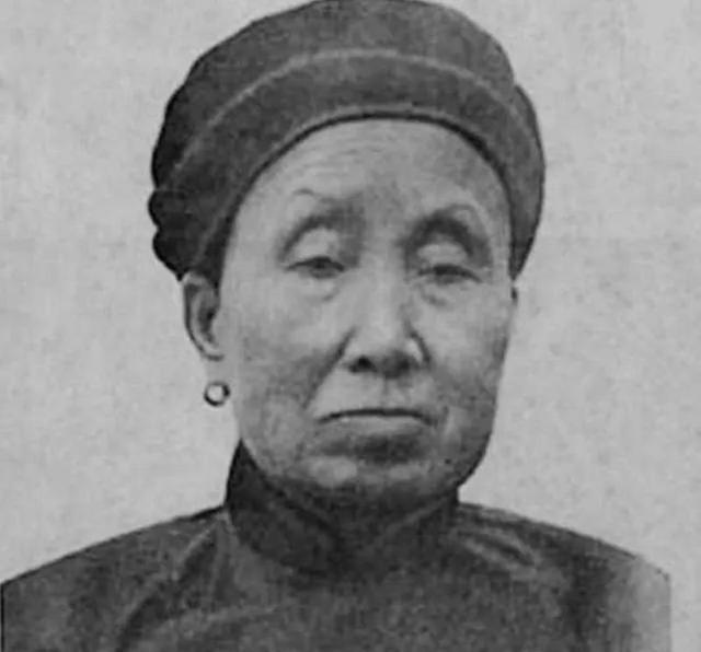 1950年，毛主席不顾周总理苦苦求情，坚决要处死蒋介石的姐姐，即使她曾经是赫赫有
