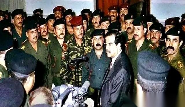 萨达姆到死可能都没想明白，他手里的那张王牌，怎么就成了废纸一张。
那张牌，叫“人