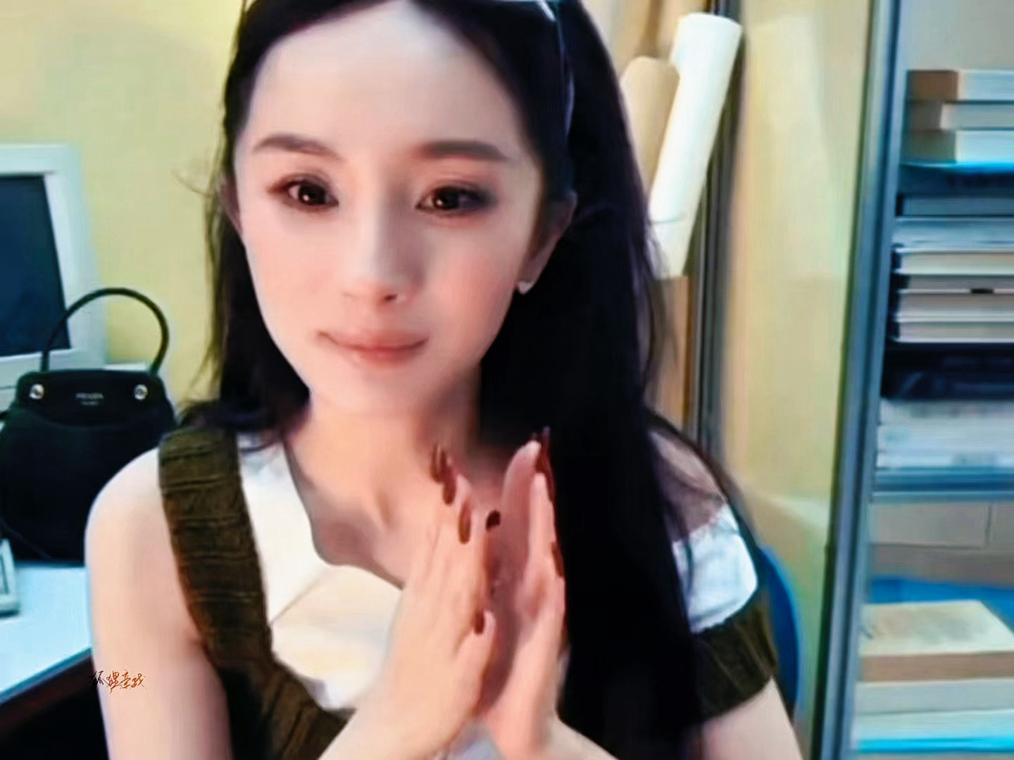 杨幂 ym李登科聊杨幂唐嫣闹掰原因和女朋友视频聊天中