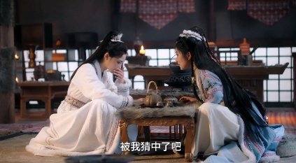 谁懂啊！ 萧焕听苍苍聊感情瓜，刚到真心话题就走，观众扒屏等后续，比他还急！ 