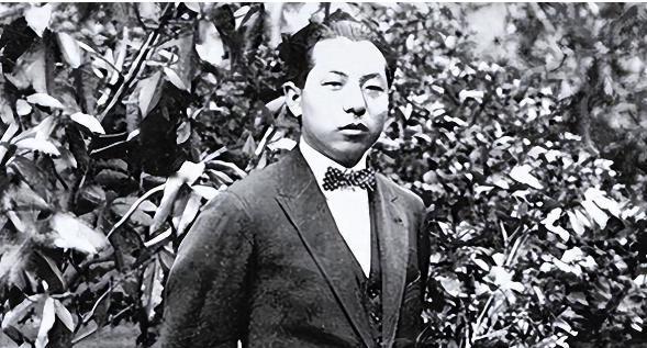 记者问张学良：这一辈子最佩服谁？张学良张口说出三个人的名字

1990年，张学良